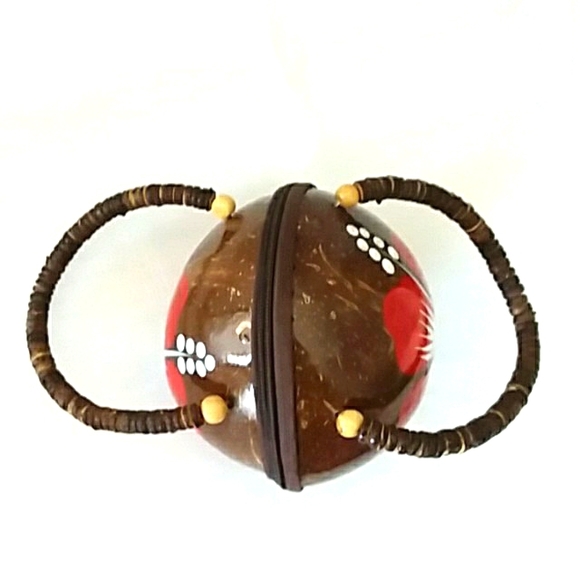 VINTAGE COCONUT HIBISCUS BAG HANDPAINTED CARVED HULL HANDLES - Picture 4 of 8